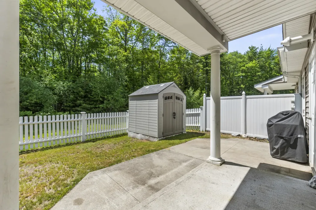 14 Lupine Circle Brunswick ME 04011