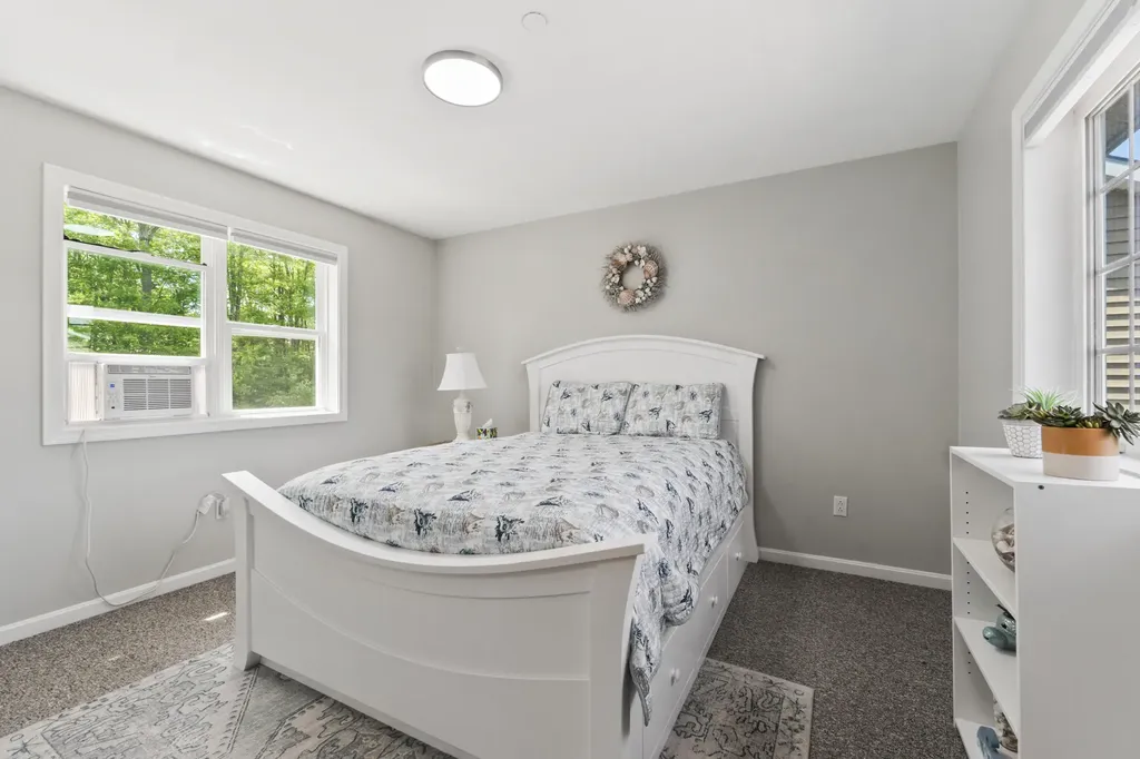 14 Lupine Circle Brunswick ME 04011