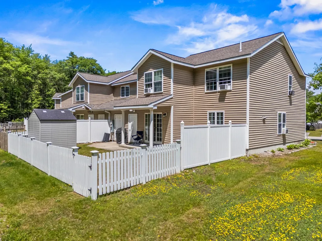 14 Lupine Circle Brunswick ME 04011