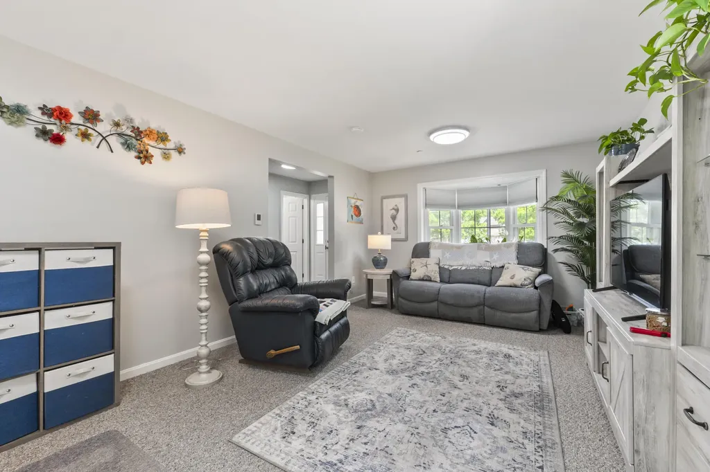 14 Lupine Circle Brunswick ME 04011