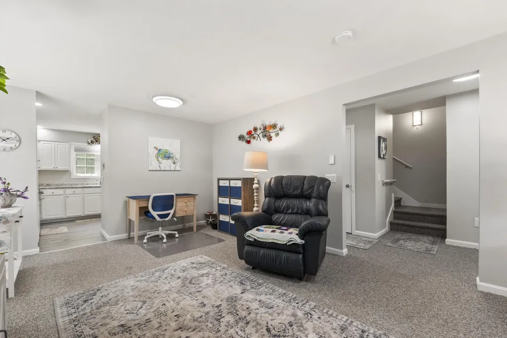 14 Lupine Circle Brunswick ME 04011