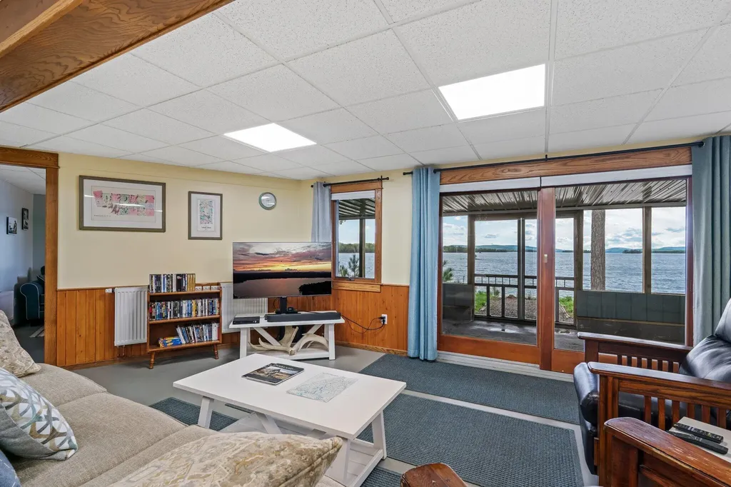 421 Deep Cove Road T1 R9 Wels ME 04462