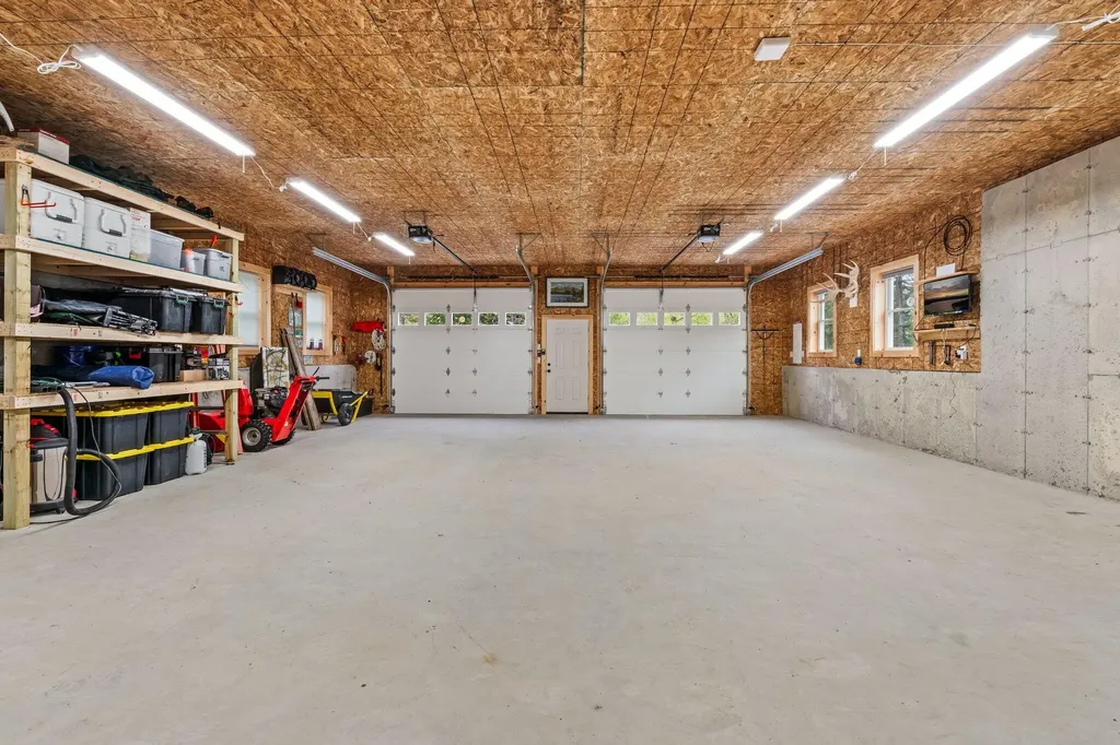 421 Deep Cove Road T1 R9 Wels ME 04462