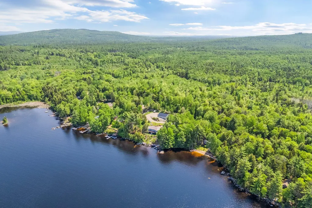 421 Deep Cove Road T1 R9 Wels ME 04462