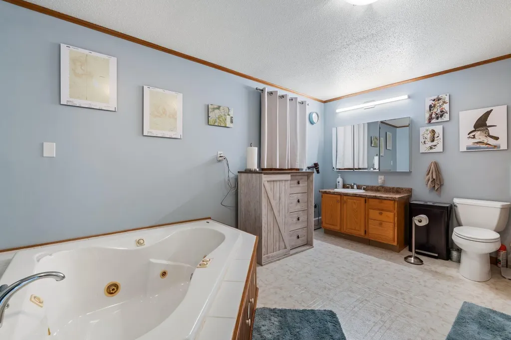 421 Deep Cove Road T1 R9 Wels ME 04462