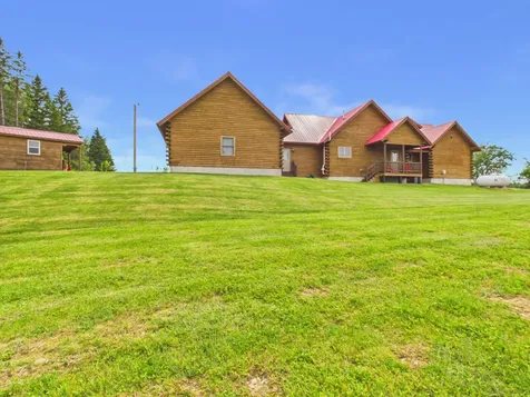 35 Benn Street Houlton ME 04730