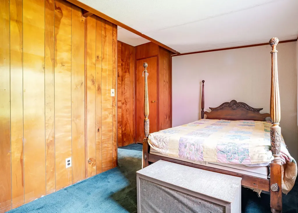 690 Old Portland Road Brunswick ME 04011