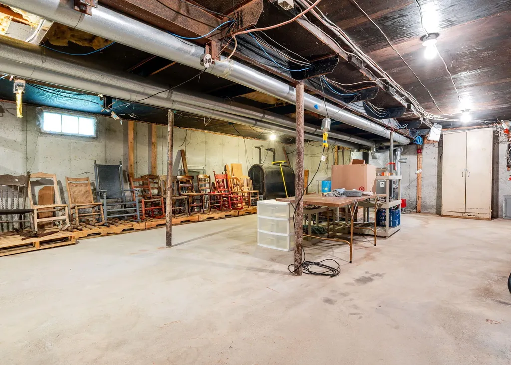 690 Old Portland Road Brunswick ME 04011