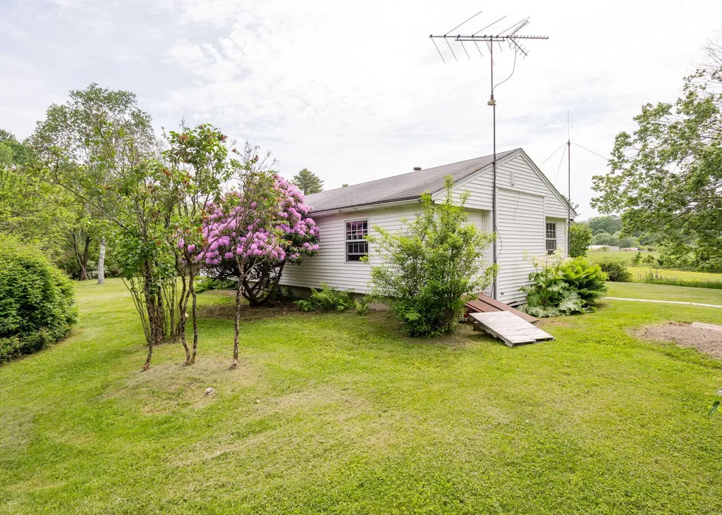 690 Old Portland Road Brunswick ME 04011