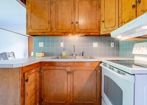 690 Old Portland Road Brunswick ME 04011