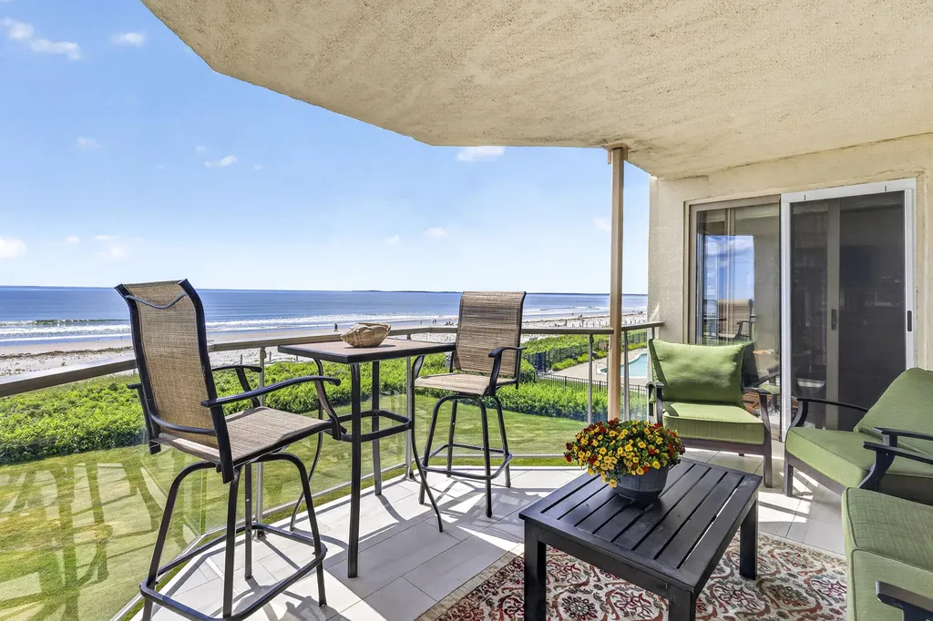 207 E Grand Avenue Old Orchard Beach ME 04064