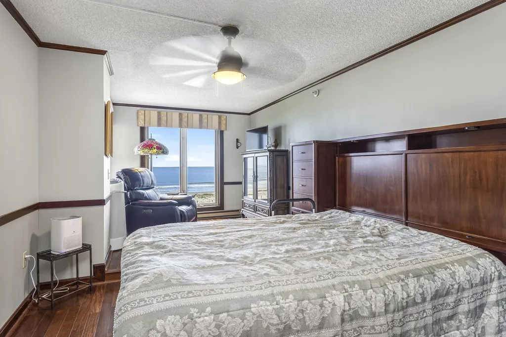 207 E Grand Avenue Old Orchard Beach ME 04064
