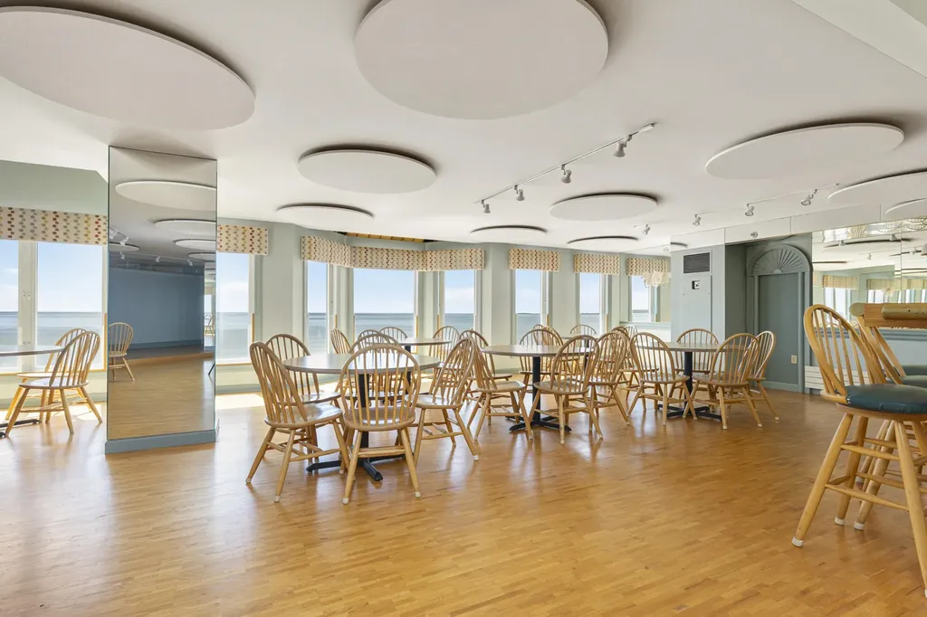 207 E Grand Avenue Old Orchard Beach ME 04064