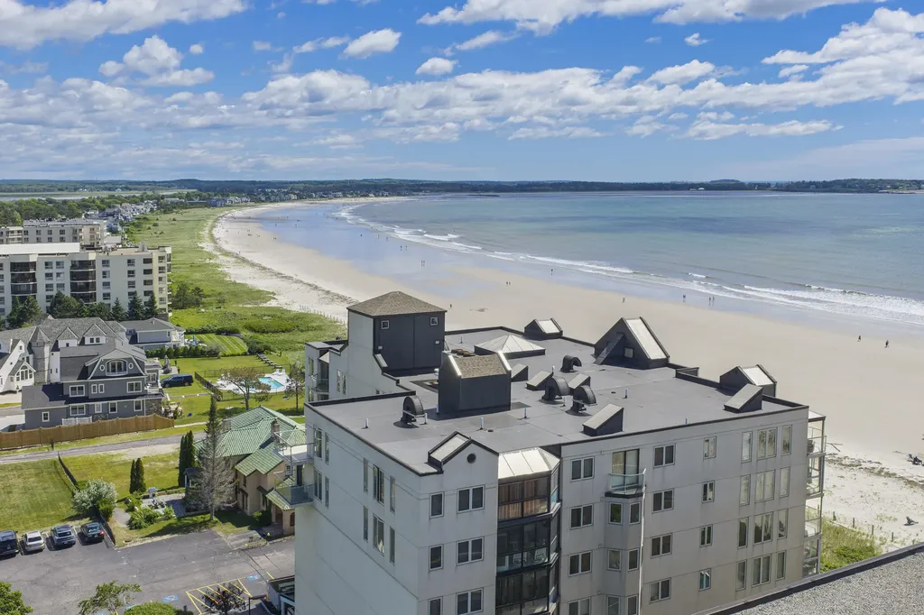 207 E Grand Avenue Old Orchard Beach ME 04064
