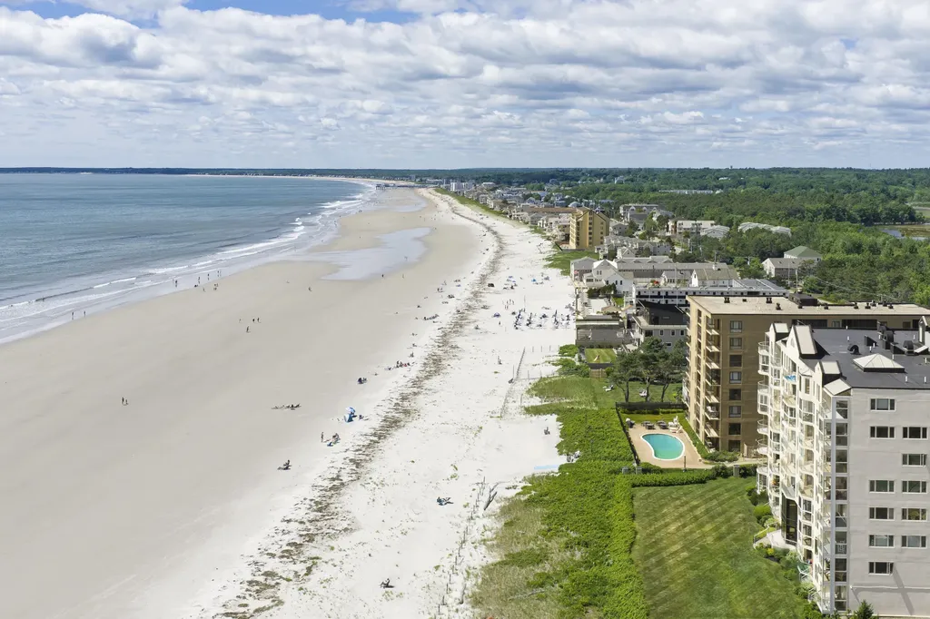 207 E Grand Avenue Old Orchard Beach ME 04064