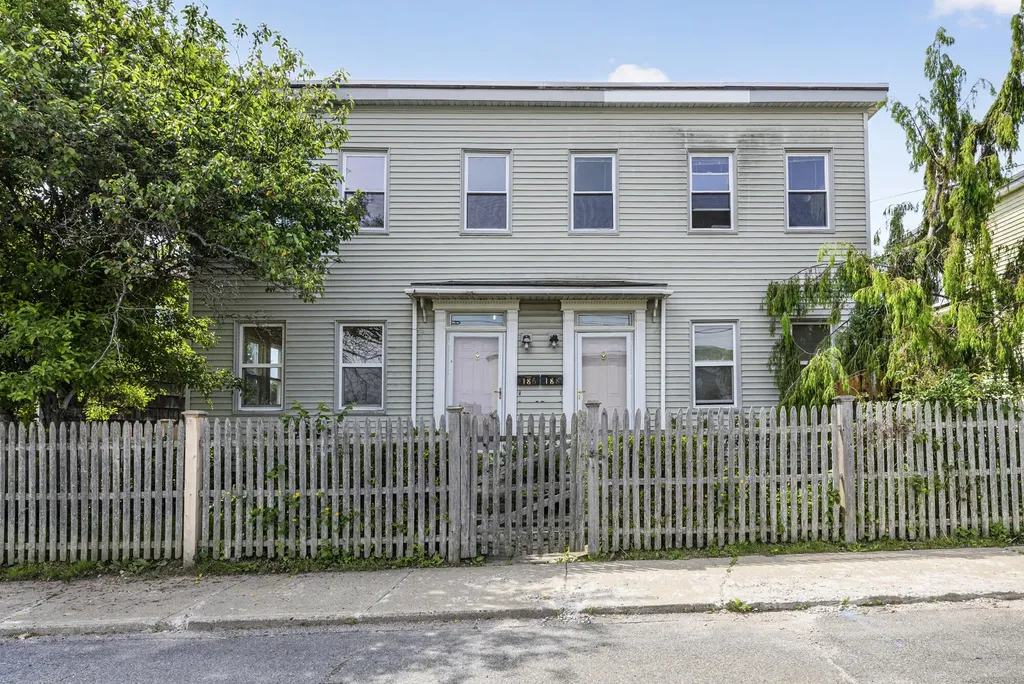 186 Front Street South Portland ME 04106