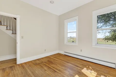 186 Front Street South Portland ME 04106