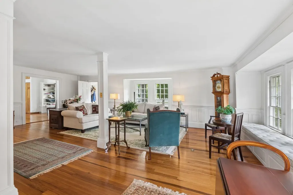 49 Ocean Avenue Kennebunkport ME 04046
