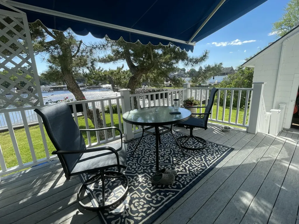 49 Ocean Avenue Kennebunkport ME 04046