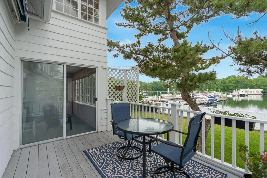 49 Ocean Avenue Kennebunkport ME 04046