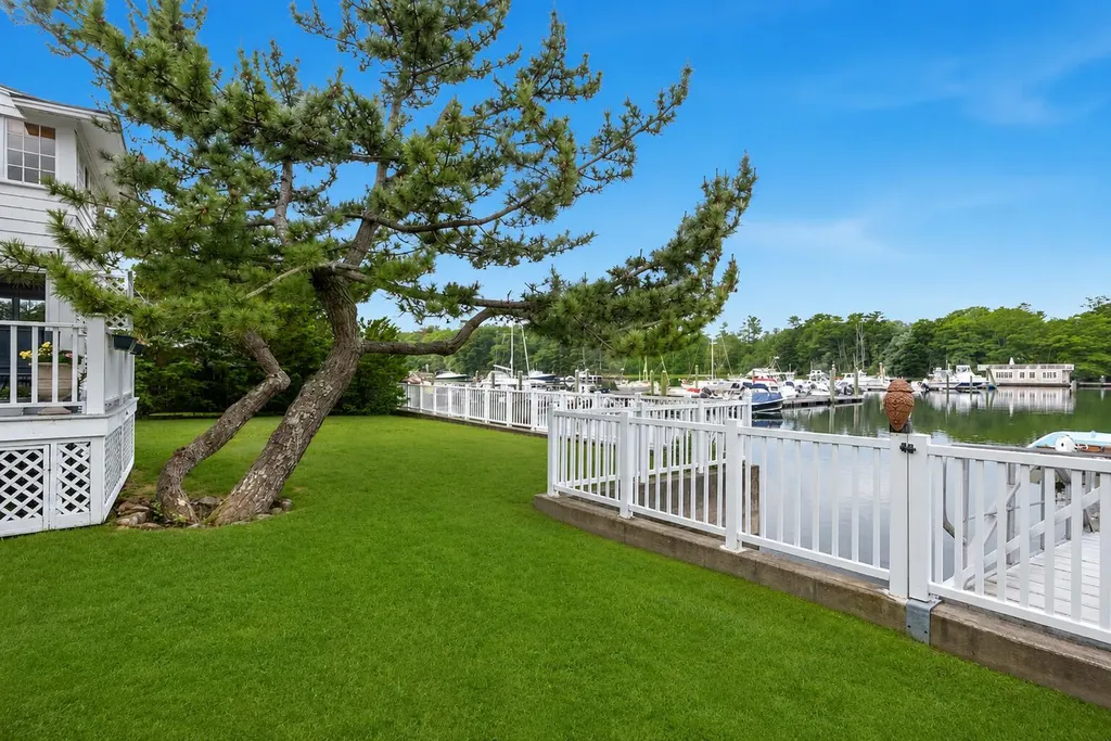 49 Ocean Avenue Kennebunkport ME 04046