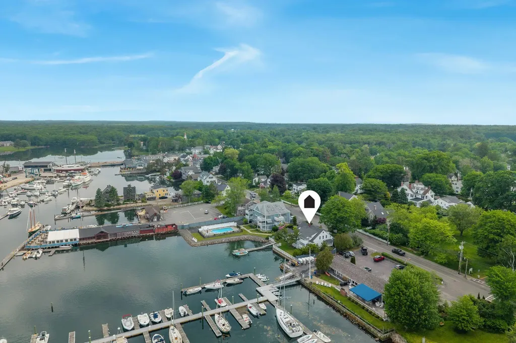 49 Ocean Avenue Kennebunkport ME 04046