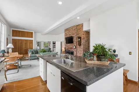 49 Ocean Avenue Kennebunkport ME 04046