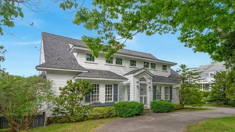 49 Ocean Avenue Kennebunkport ME 04046