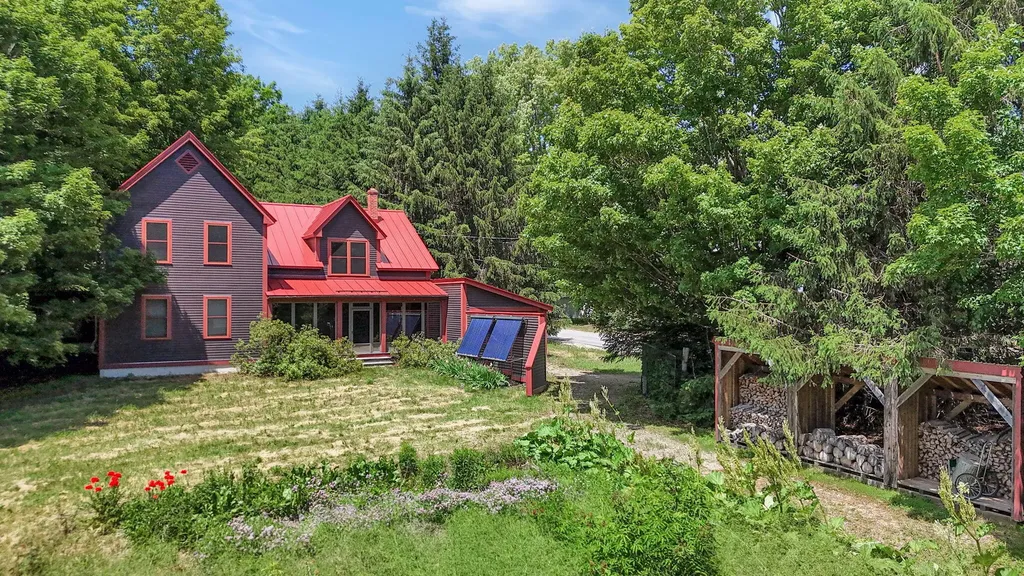 445 N Hill Road Buckfield ME 04220