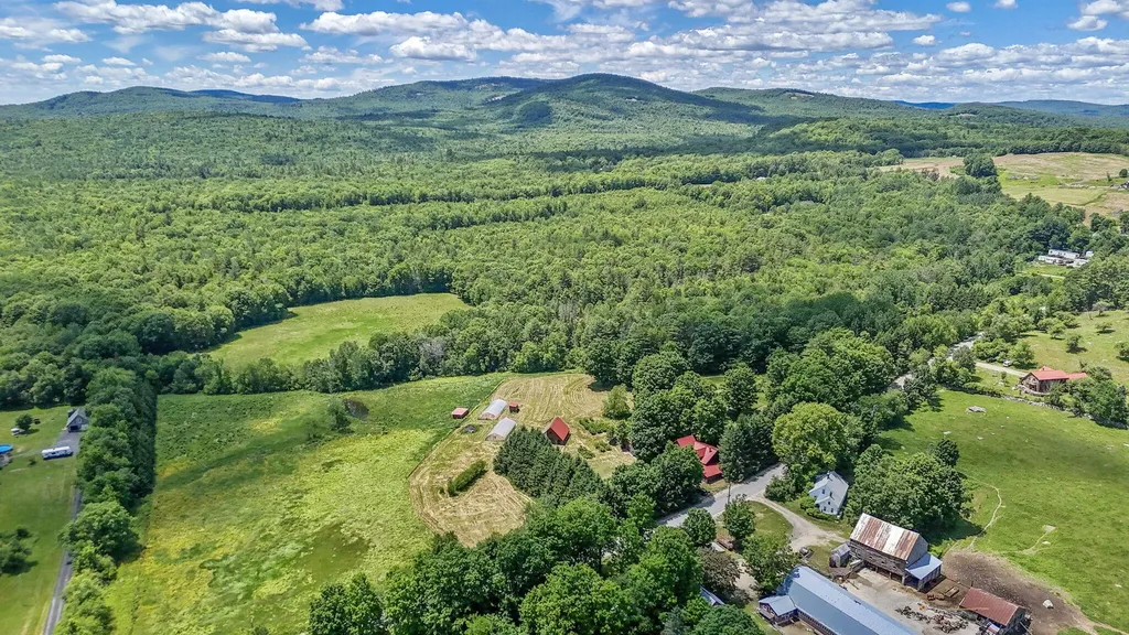 445 N Hill Road Buckfield ME 04220