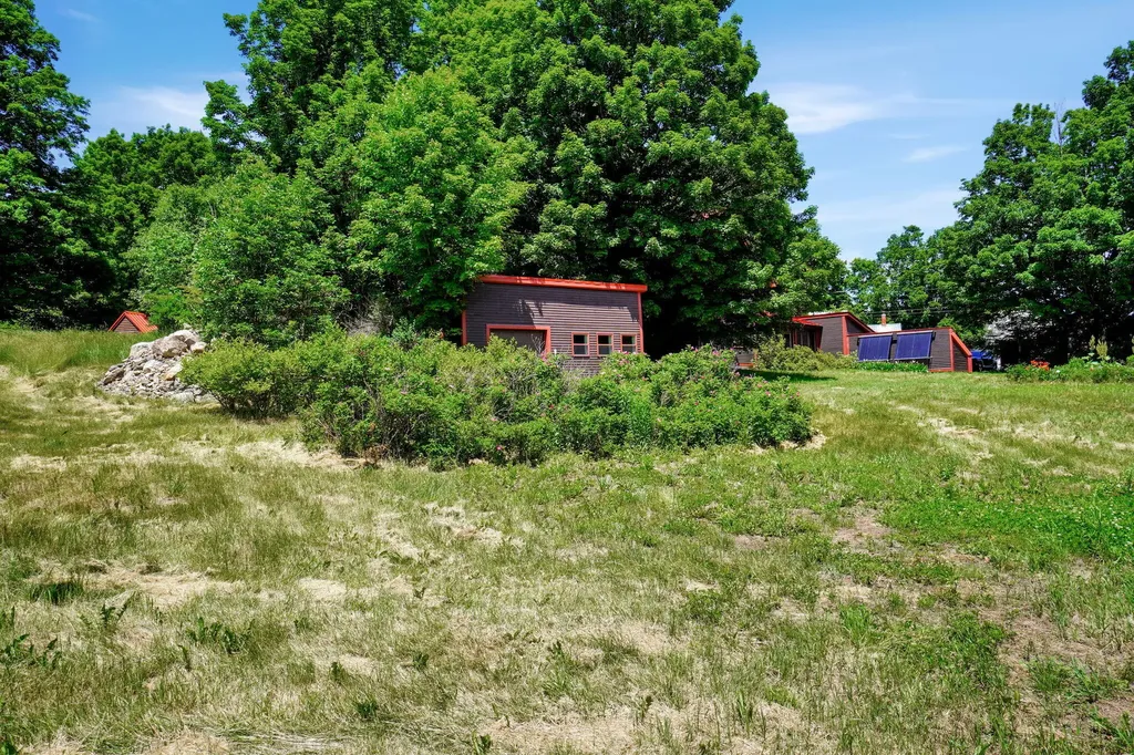 445 N Hill Road Buckfield ME 04220