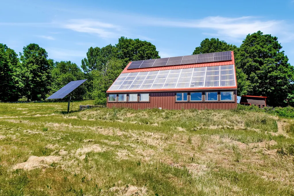 445 N Hill Road Buckfield ME 04220