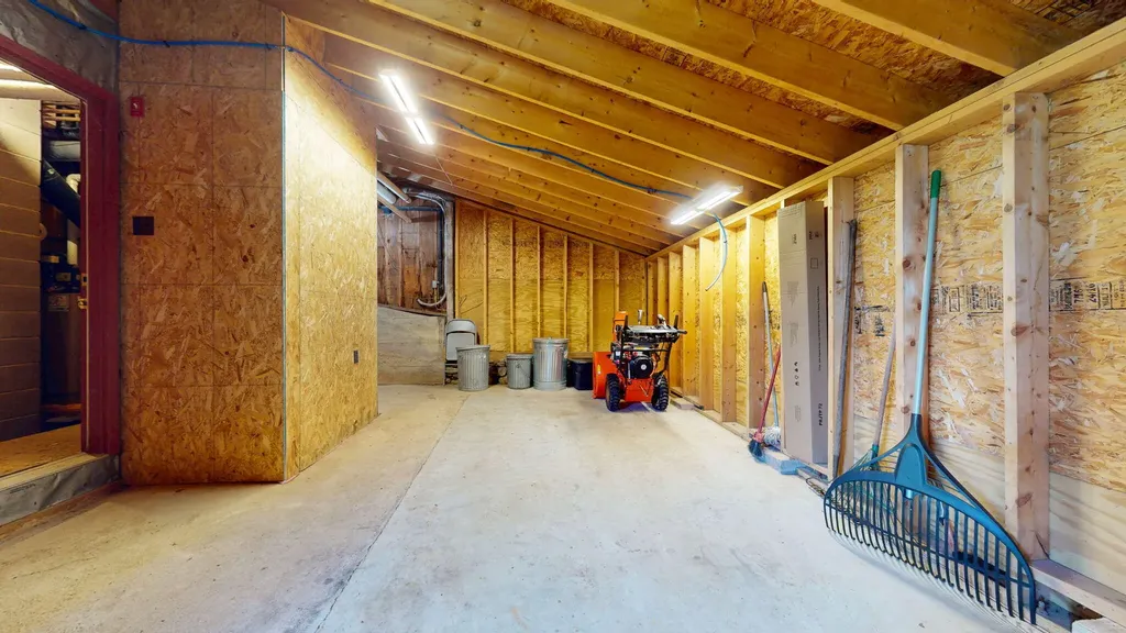 445 N Hill Road Buckfield ME 04220