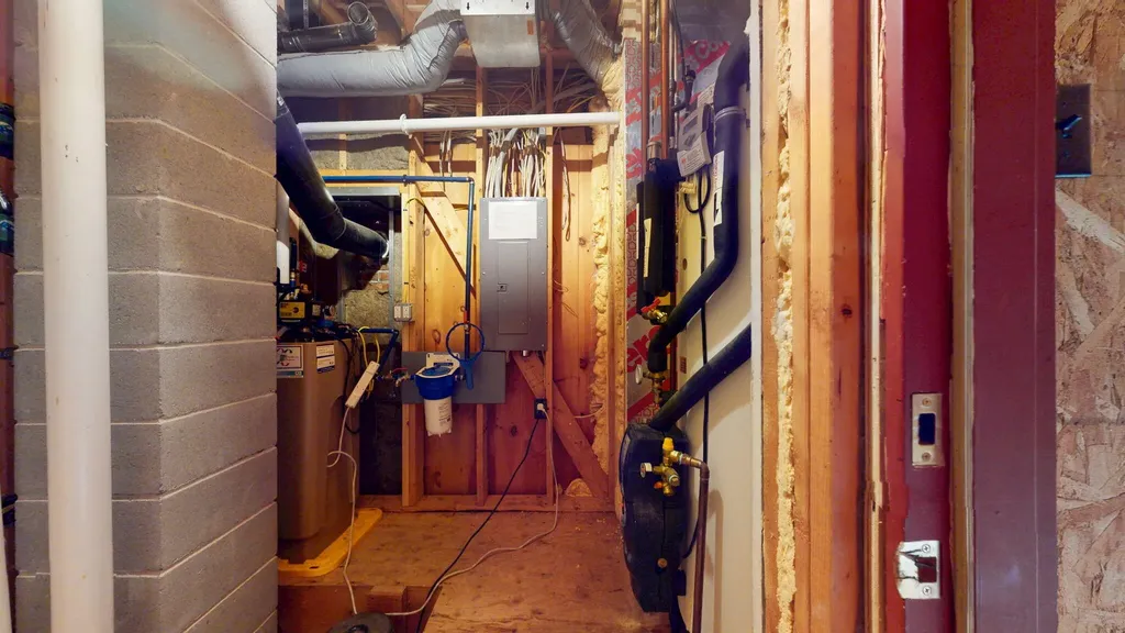 445 N Hill Road Buckfield ME 04220