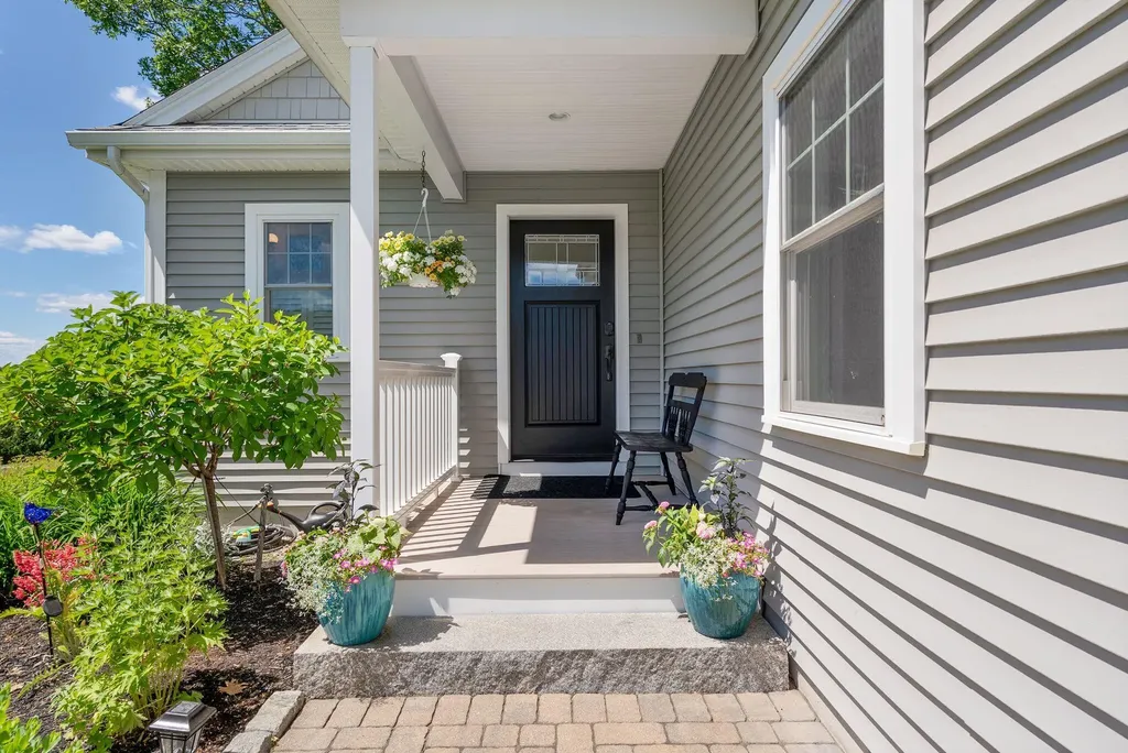 23 Callaway Drive Gray ME 04039