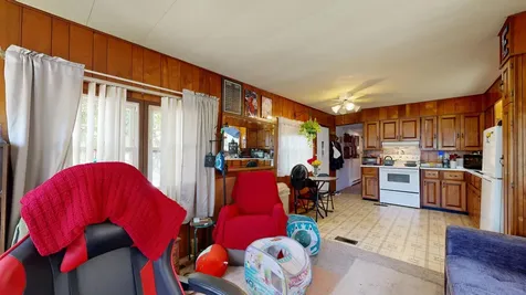 8 Ledgemere Lane Lewiston ME 04240