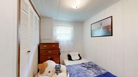 8 Ledgemere Lane Lewiston ME 04240