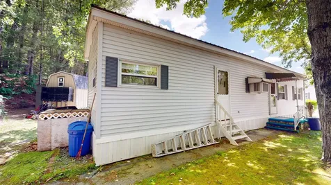 8 Ledgemere Lane Lewiston ME 04240