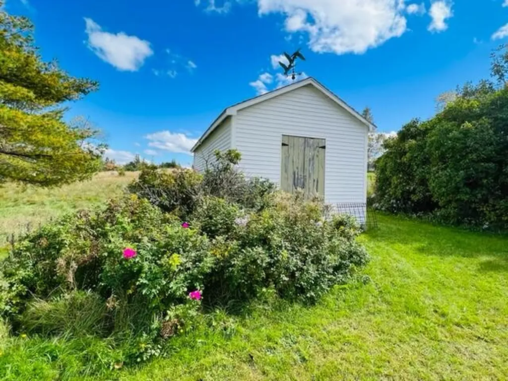 1023 Silver Lake Road Bucksport ME 04416