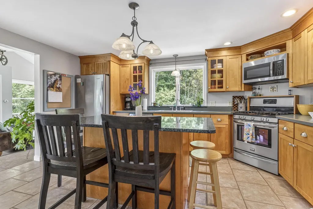 381 Ludlow Street Portland ME 04102
