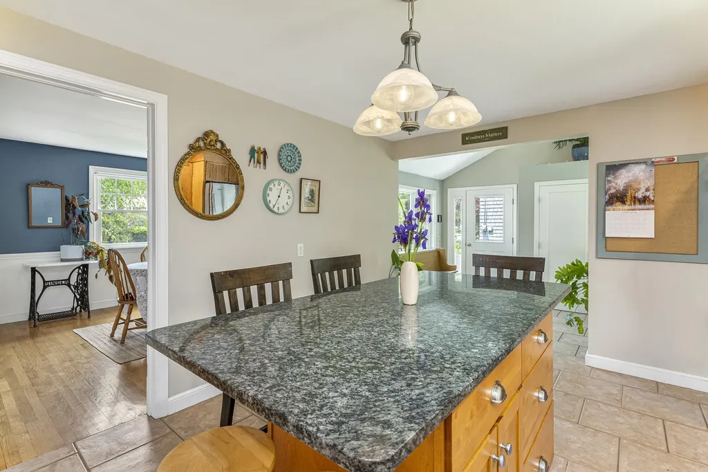 381 Ludlow Street Portland ME 04102