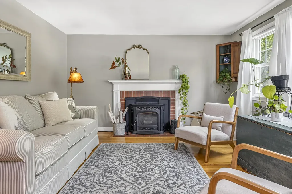 381 Ludlow Street Portland ME 04102