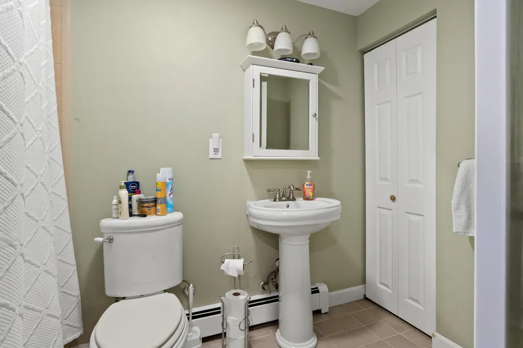 607 Granite Street Yarmouth ME 04096