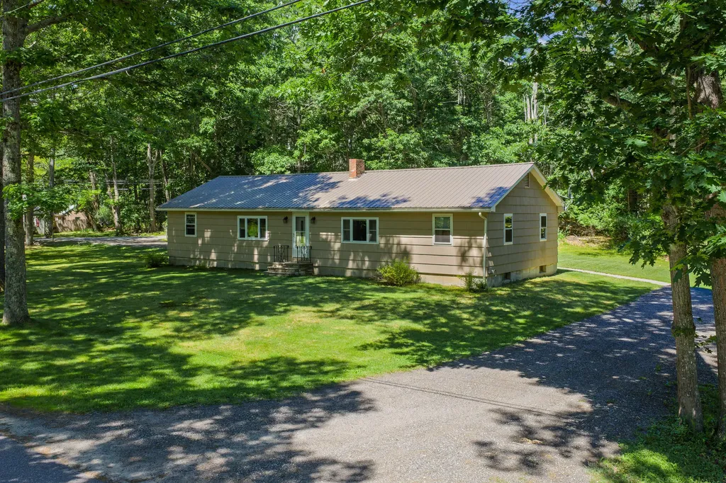 607 Granite Street Yarmouth ME 04096