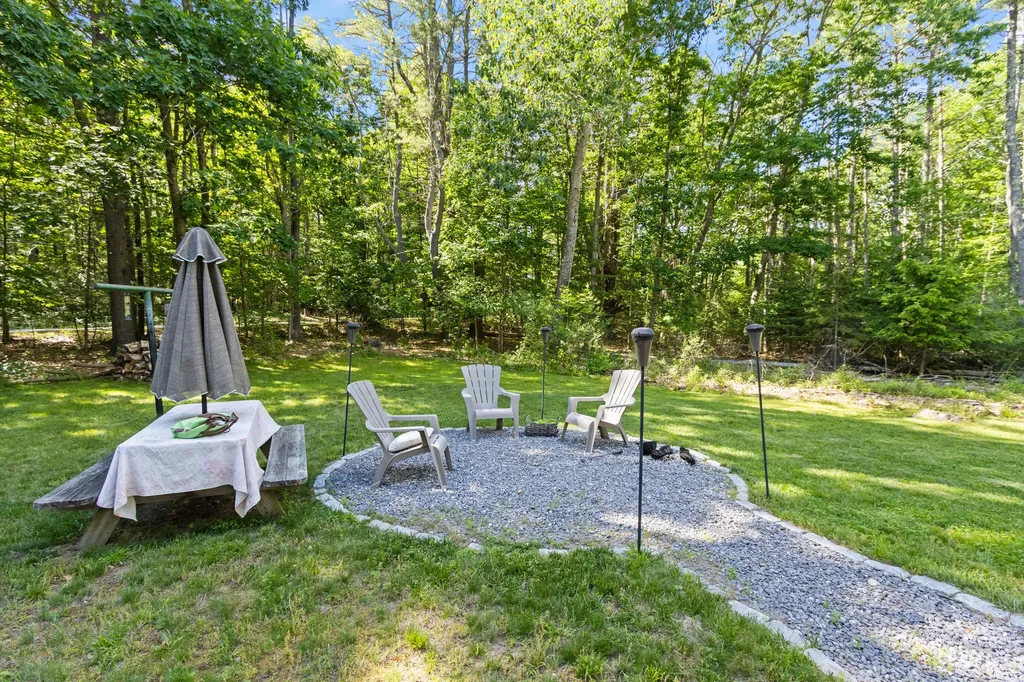 607 Granite Street Yarmouth ME 04096