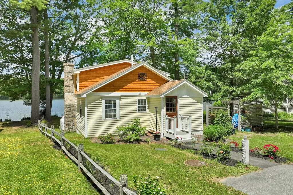 76 Javica Lane Sanford ME 04073
