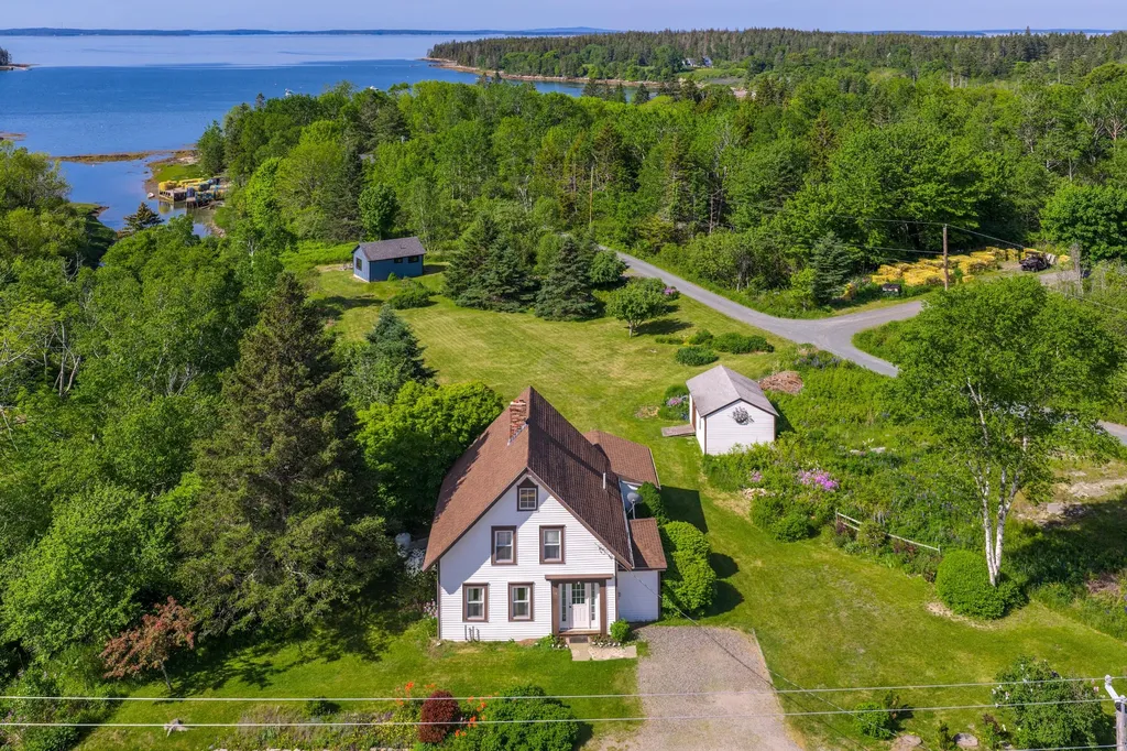 714 Tremont Road Tremont ME 04612