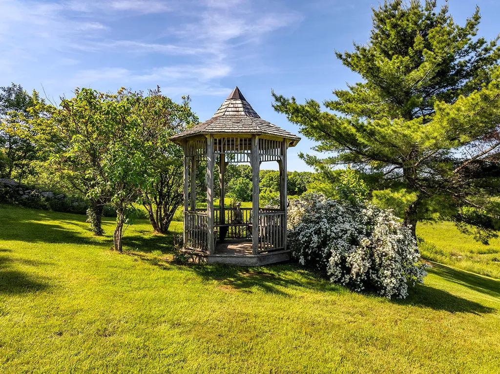 269 Mill Street Rockport ME 04856