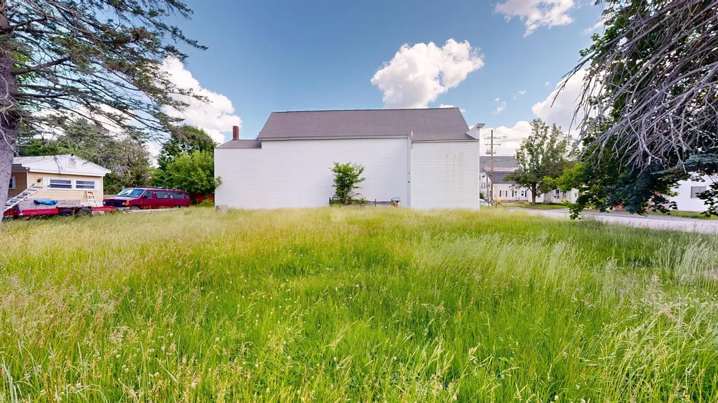 27 Village Street Lisbon ME 04250