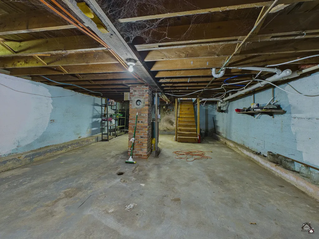 207 Pleasant Street Mechanic Falls ME 04256